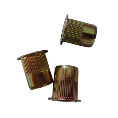 Κίτρινο ψευδαργύριο επιχρισμένο από χάλυβα άνθρακα επίπεδη κεφαλή νήμα νιφέτα για οικιακές συσκευές ανθεκτικό