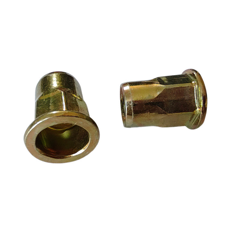 ΜΕΤΑΧΕΣ ΜΕΤΑΧΕΣ Κουτσούκ με νήματα σε κίτρινο χάλυβα άνθρακα επιχρισμένο με ψευδάργυρο με επίπεδη κεφαλή